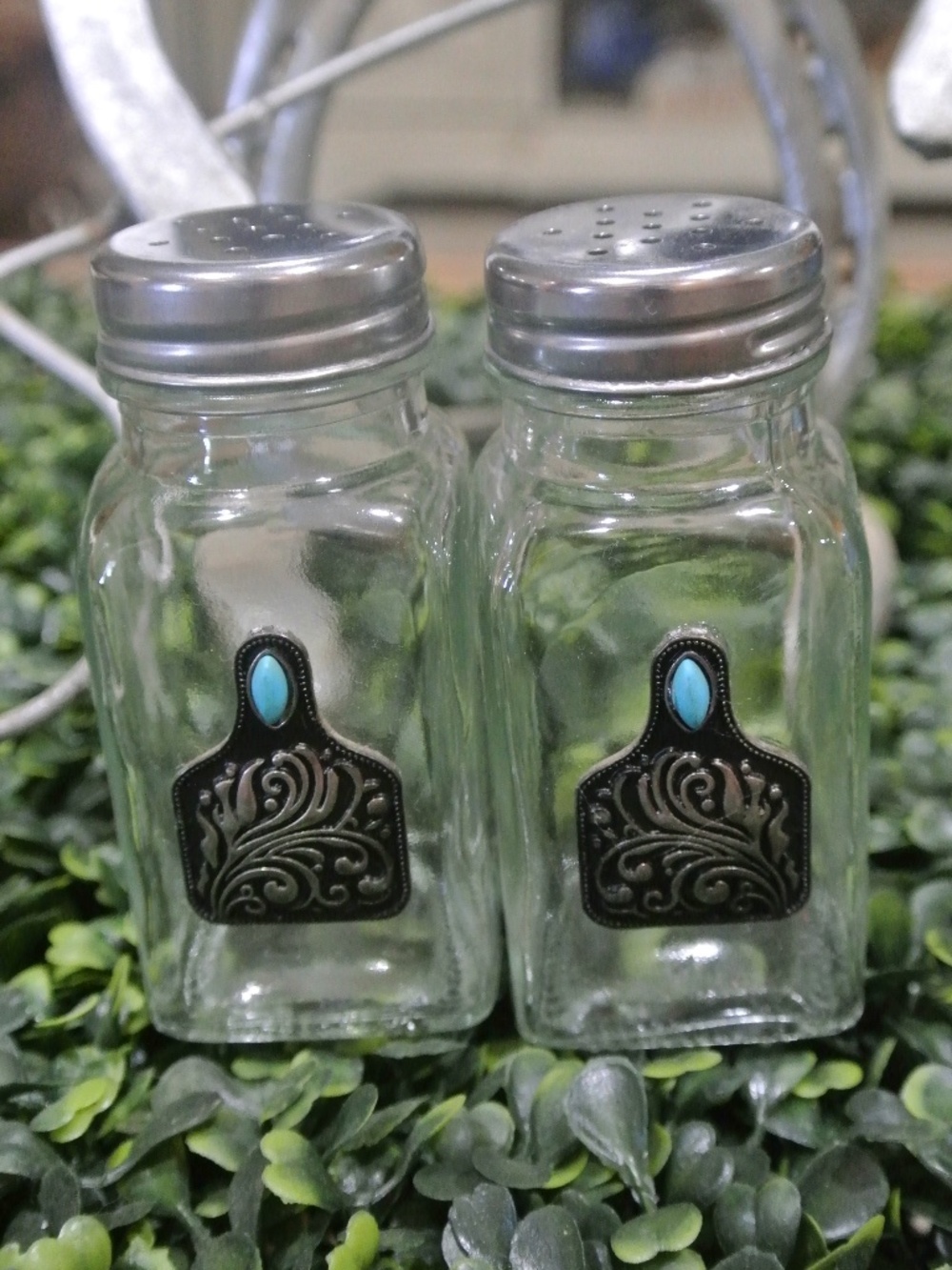HANDMADE CATTLE TAG WITH TURQUOISE SALT AND PEPPER SHAKERS